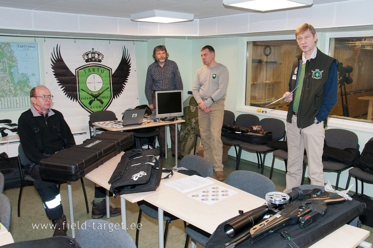 0004   Tundub, et koik on kohale joudnud, alustame...